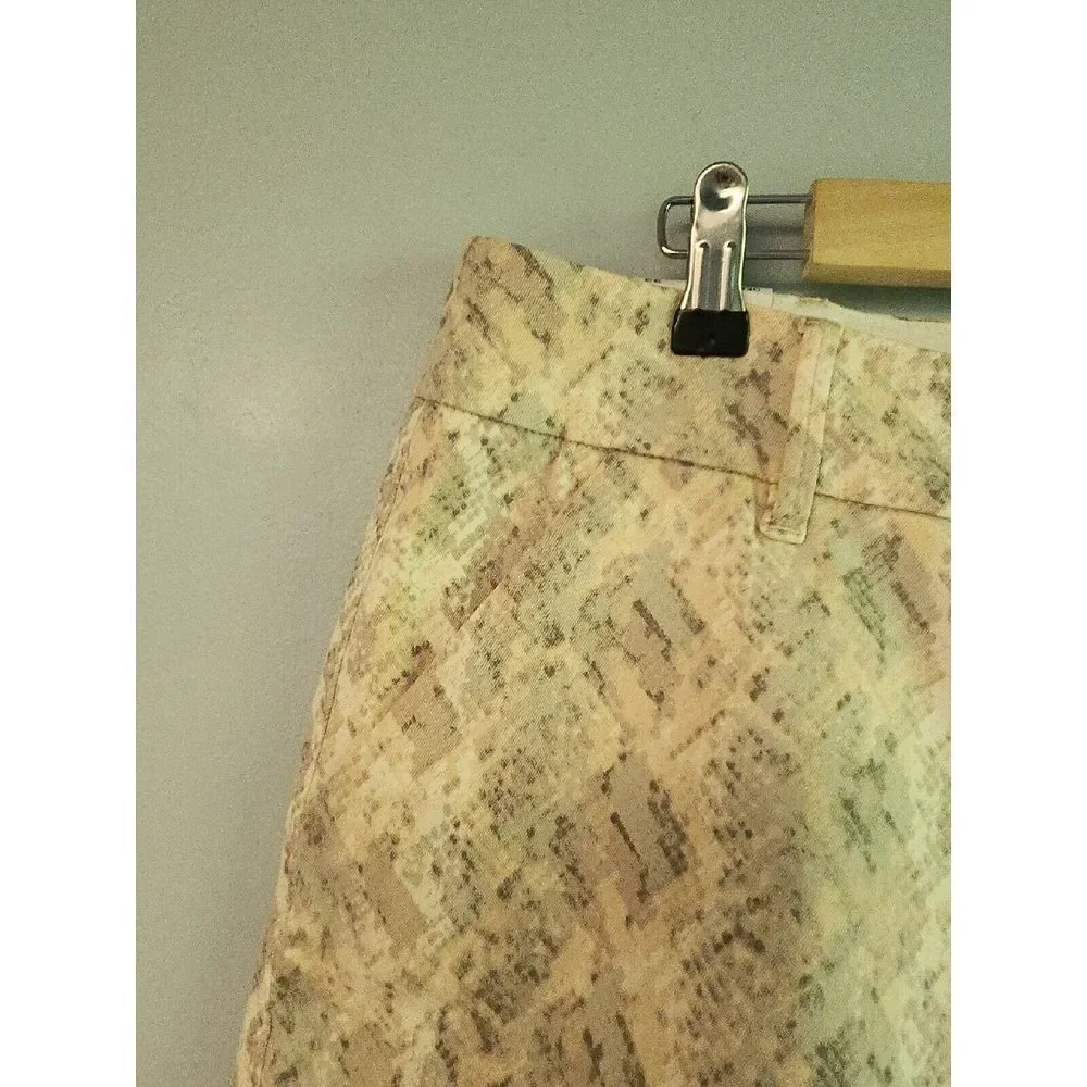 Dear John ANTHROPOLOGIE Snakeskin Gray Pink Shorts size‎ 33 Cuffed NEW - Picture 4 of 7